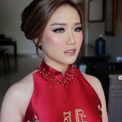 Make up bride in Chinese theme